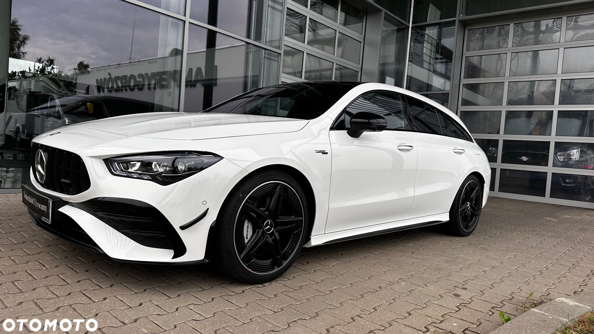 Mercedes-Benz CLA AMG 35 4-Matic 7G-DCT - 26