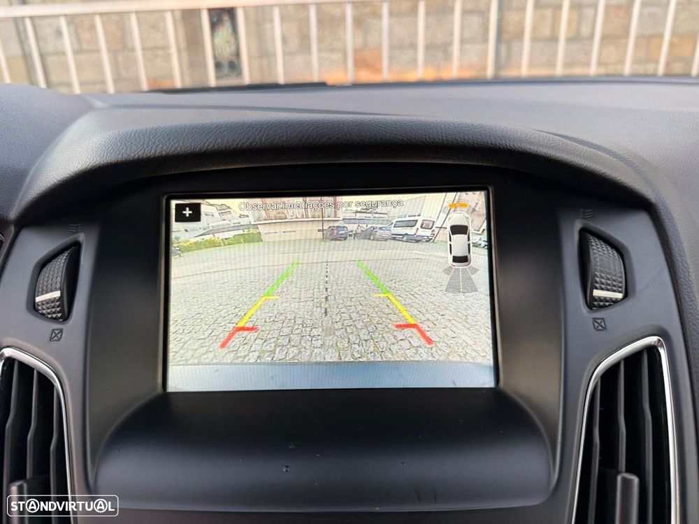 Ford Focus 1.5 TDCi EcoBlue Titanium - 10