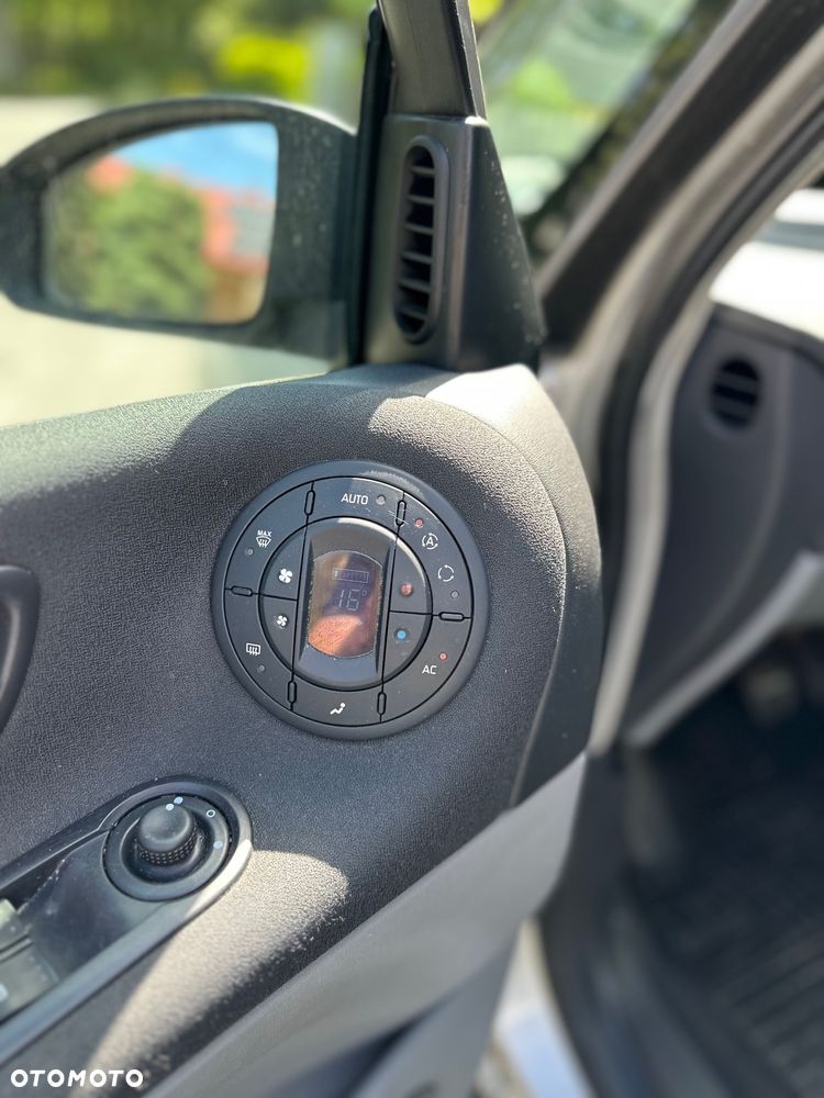Renault Espace - 16