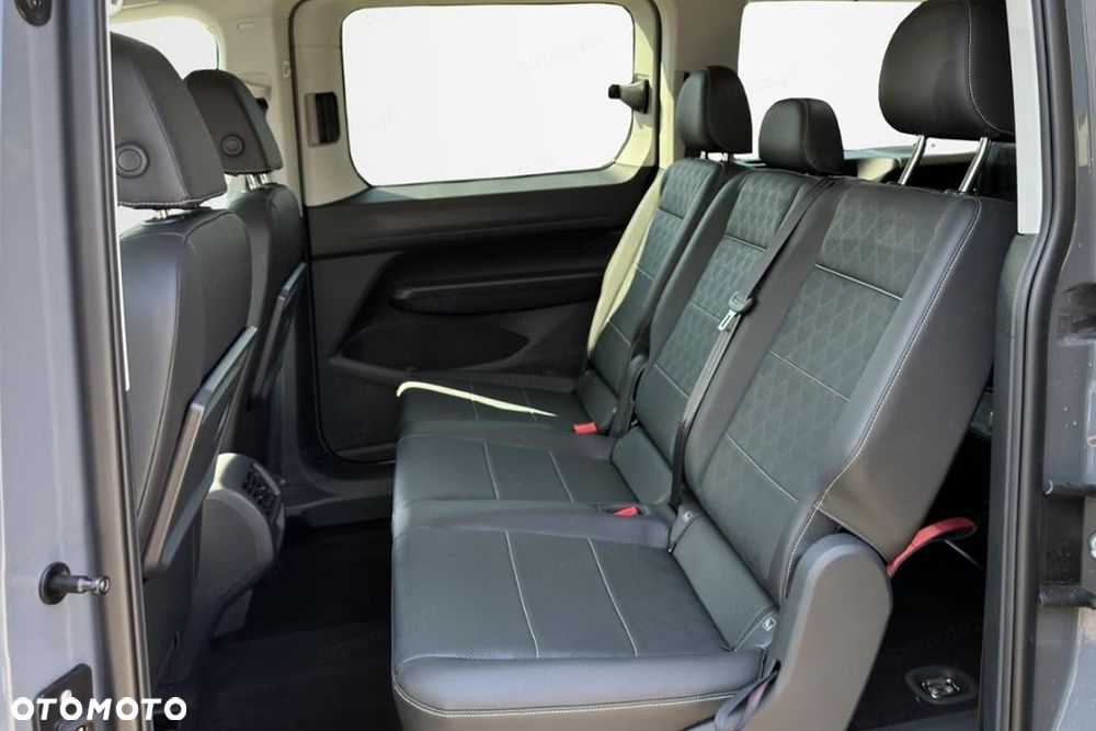 Ford Tourneo Connect - 13