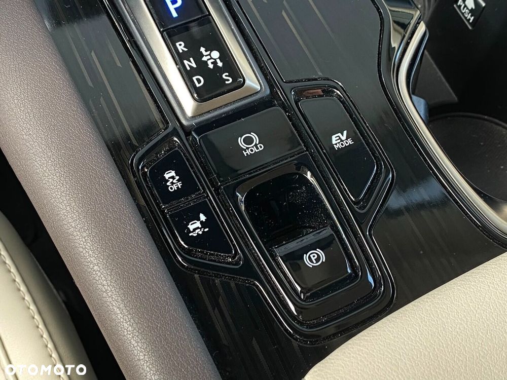 Lexus RX 350h F Sport Design - 30