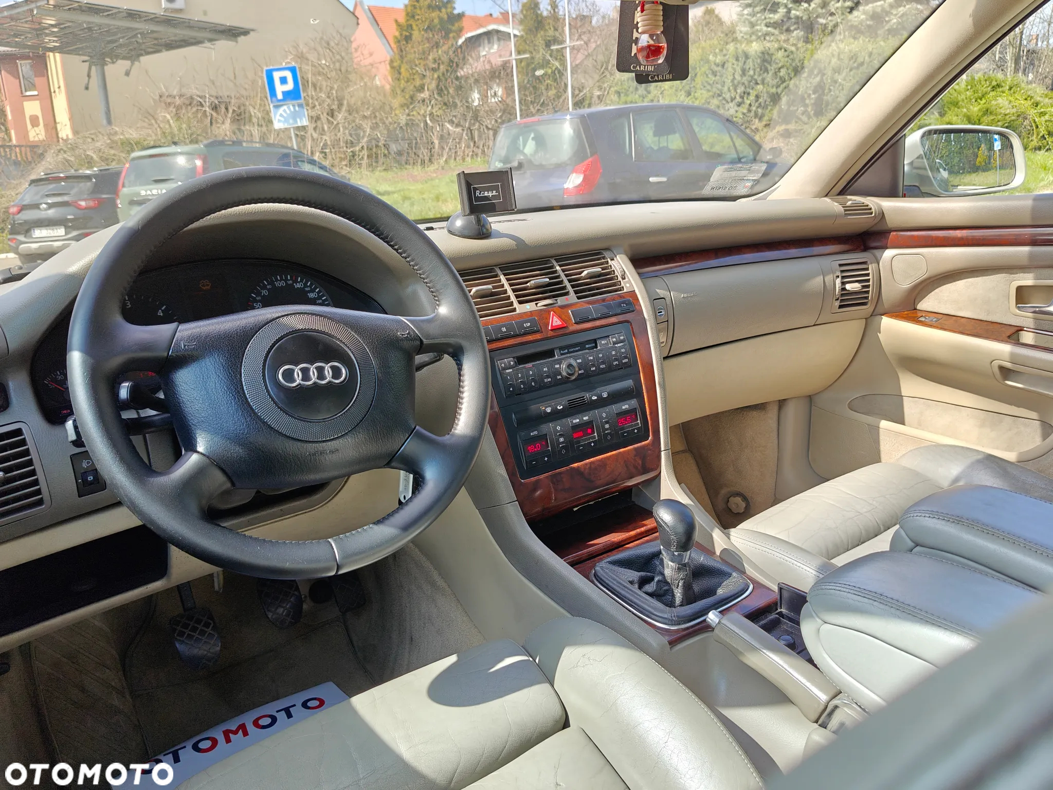 Audi A8 - 6