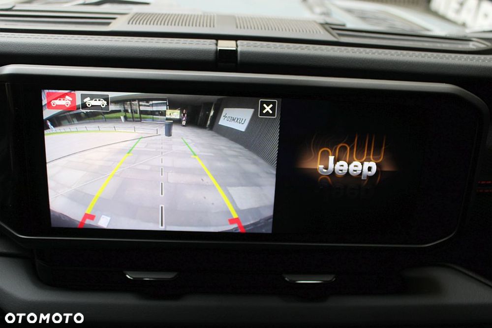 Jeep Wrangler - 28