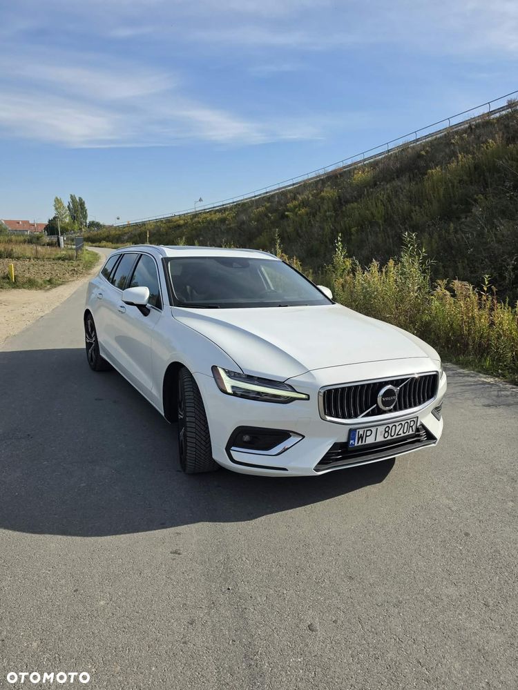 Volvo V60 2019 photo 2