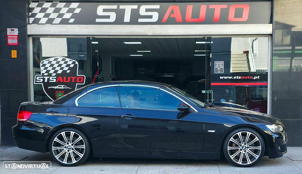 BMW 330 i Auto - 13