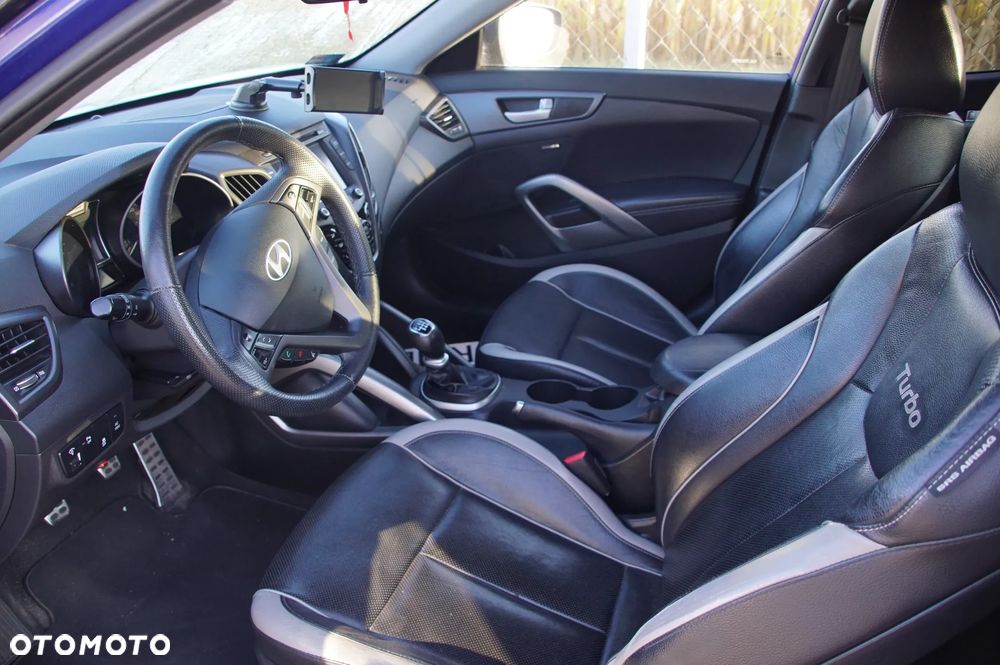Auto na części - Hyundai Veloster I 1.6 T-GDI 204 KM G4FJ UU9 2013R Silnik Skrzynia Drzwi Maska Zderzak Błotnik Klapa Lampa Szyba Klamka Deska Kokpit Sterownik Moduł Czujnik Licznik Panel Kierownica - 8
