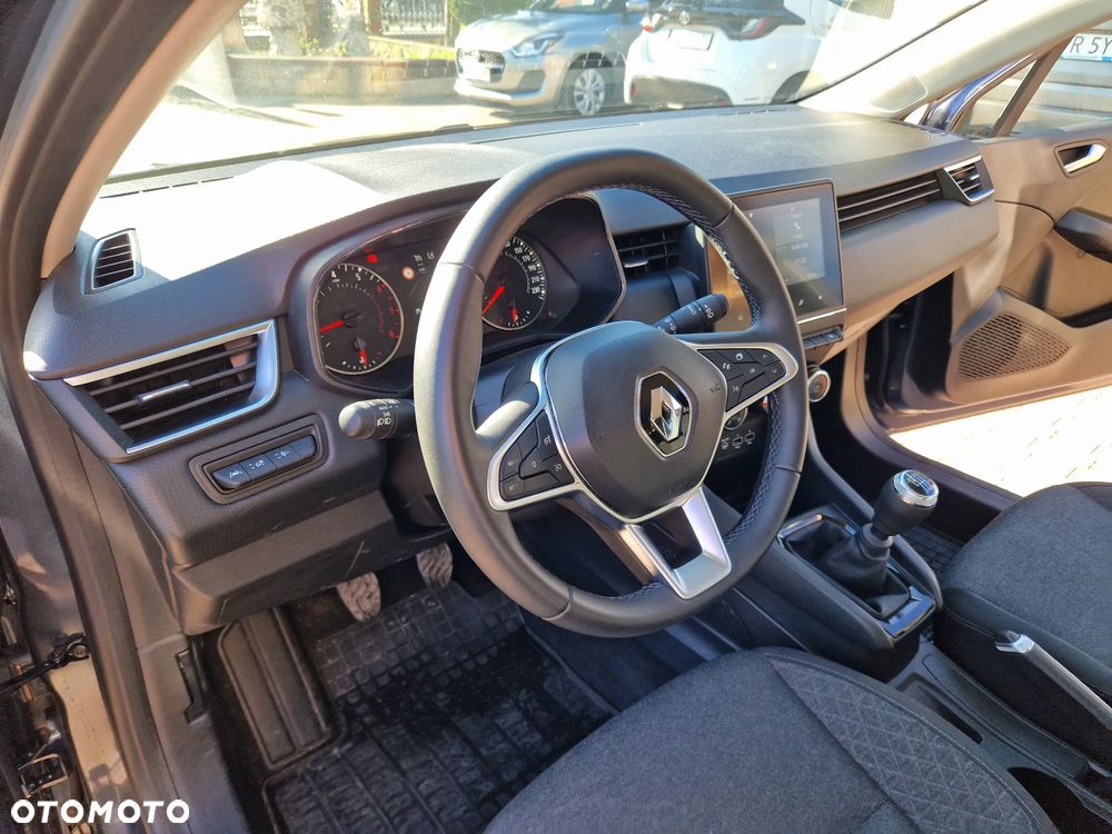 Renault Clio - 18