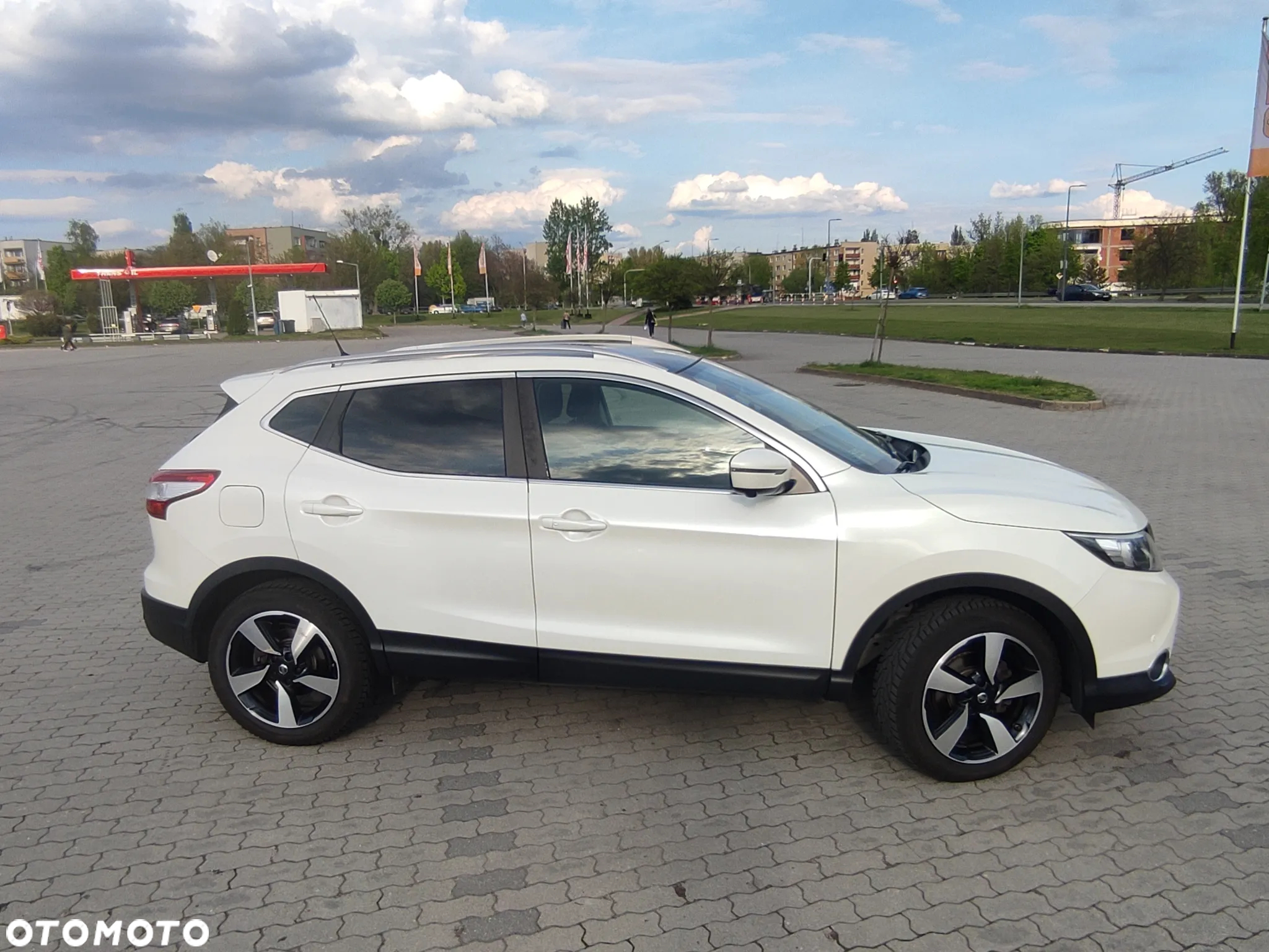 Nissan Qashqai 1.5 dCi N-Connecta EU6 - 4