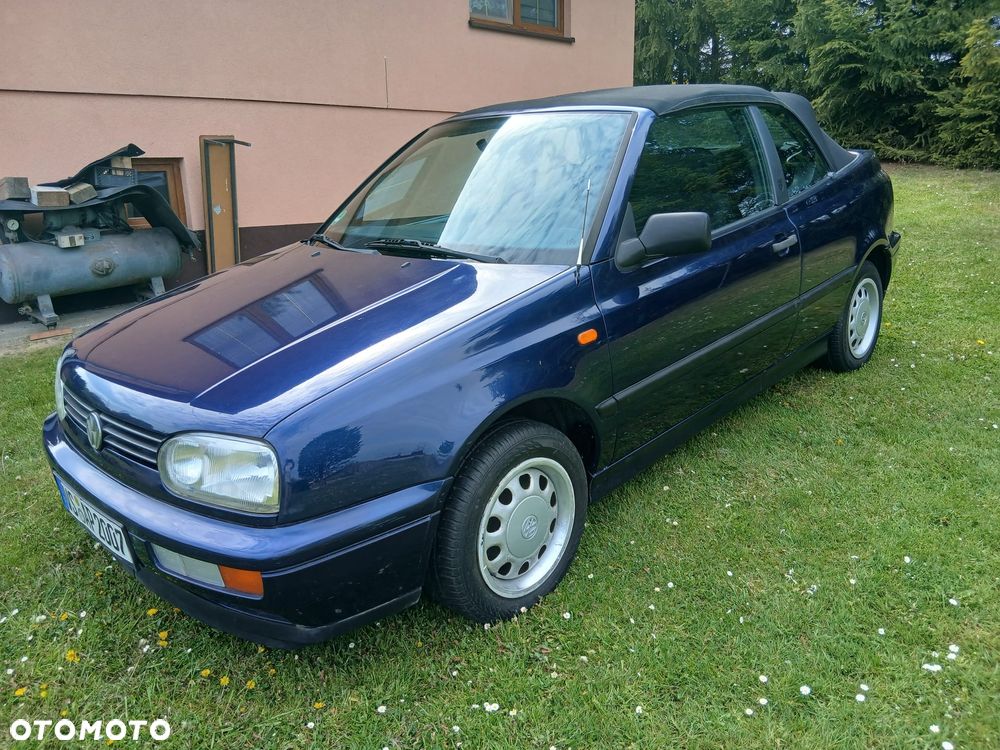 Volkswagen Golf - 2