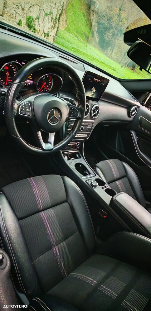 Mercedes-Benz A 180 7G-DCT AMG Line - 8