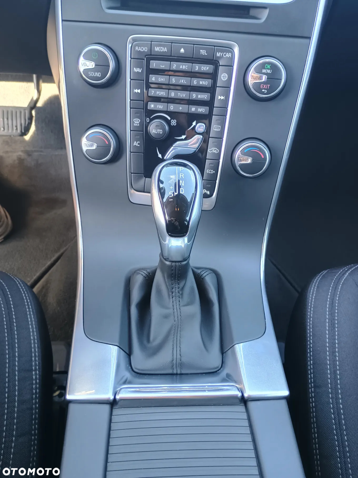 Volvo V60 D2 Drive-E Dynamic Edition (Kinetic) - 17