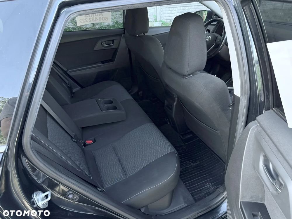 Toyota Auris 1.8 HSD Prestige - 11