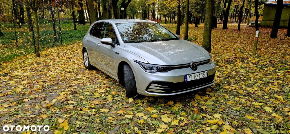 Volkswagen Golf 1.5 eTSI OPF DSG Active - 5