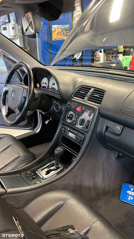 Mercedes-Benz CLK - 32