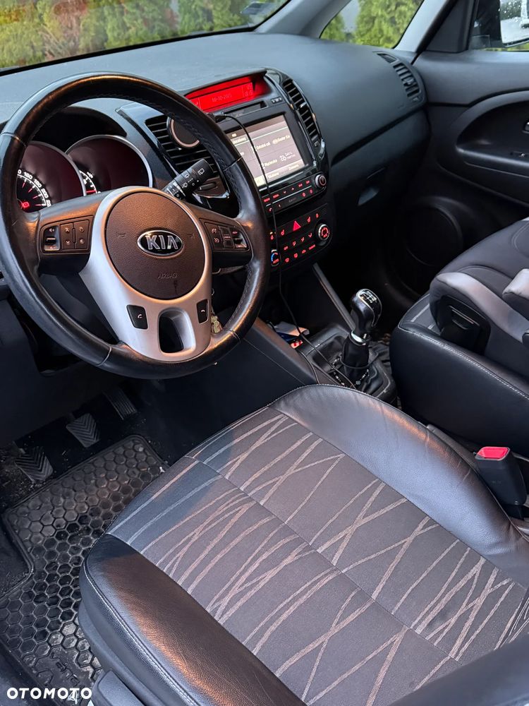 Kia Venga 1.6 CRDi 128 Platinum Edition - 3