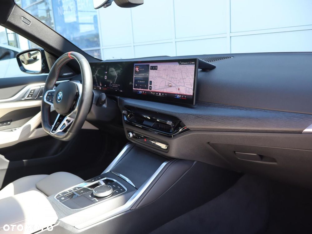 BMW i4 - 7