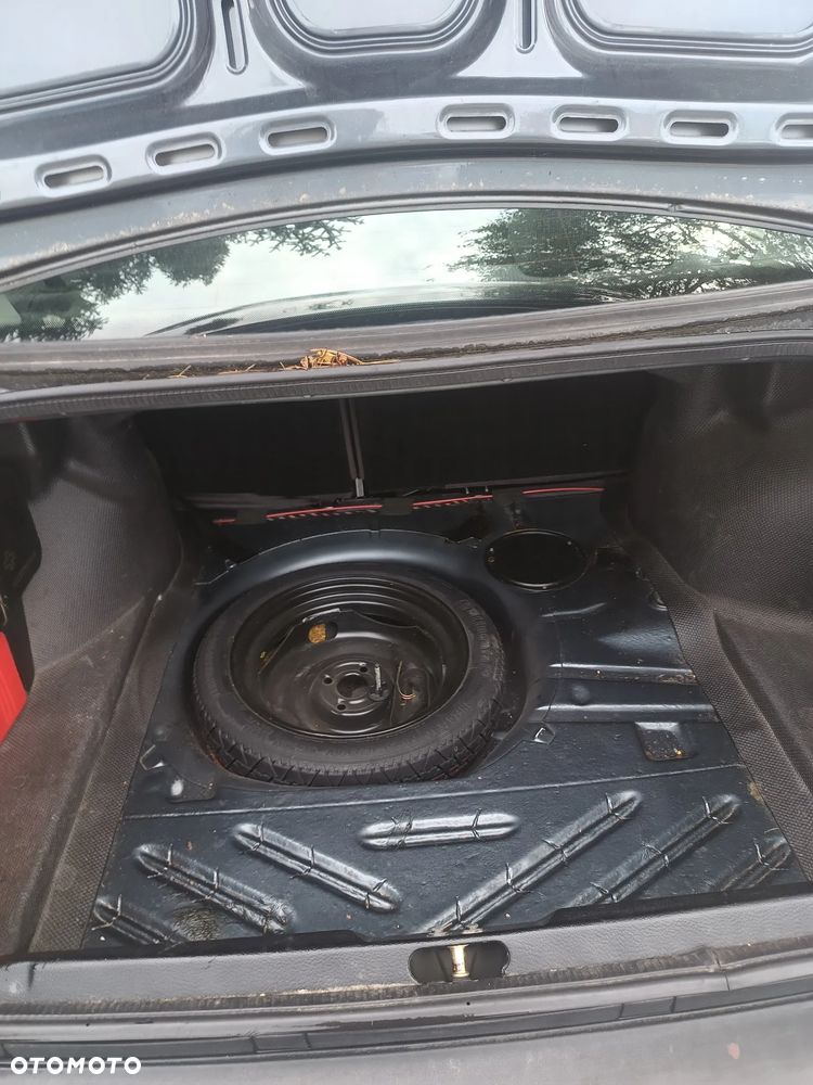 Volkswagen Vento 1.8 GL - 26