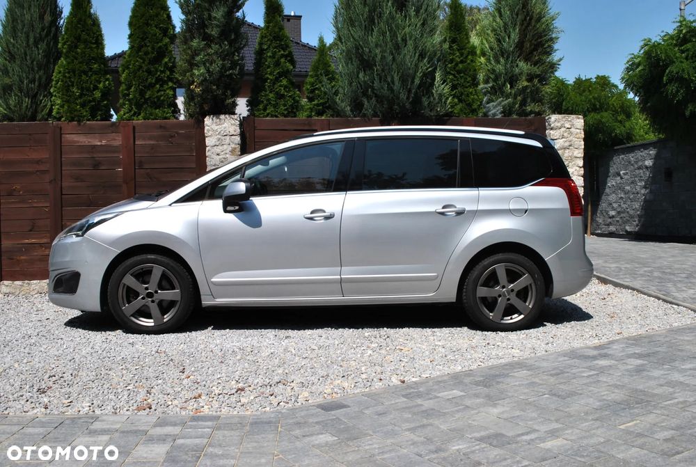 Peugeot 5008 2.0 HDi Allure 7os - 2