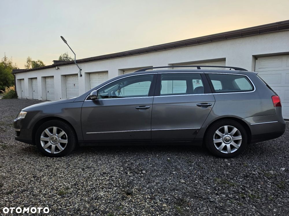 Volkswagen Passat - 2