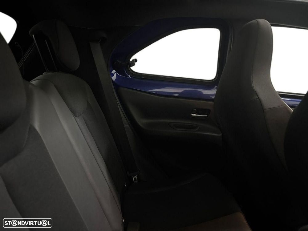 Toyota Aygo X 1.0 Envy - 8