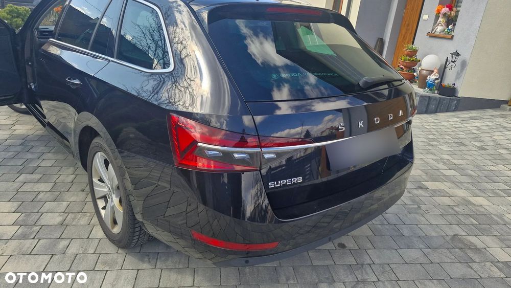 Skoda Superb 2.0 TDI SCR Style DSG - 10