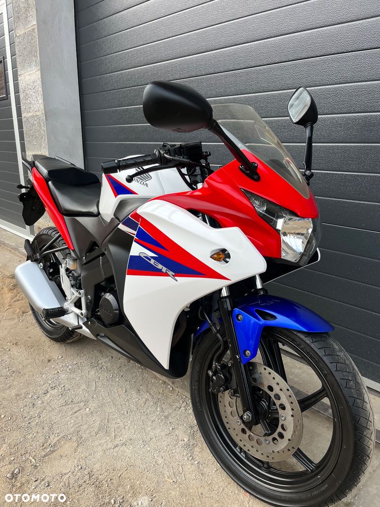 Honda CBR - 1