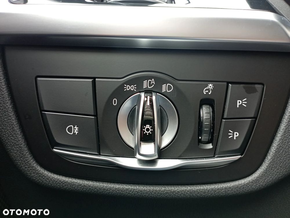 BMW X3 xDrive20i Advantage sport - 23