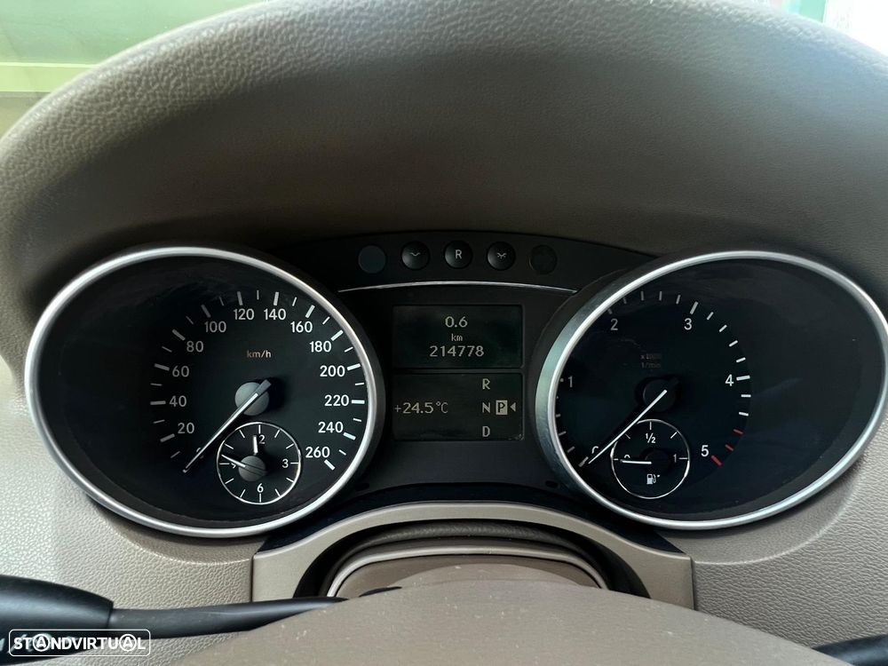 Mercedes-Benz ML 320 CDI - 47
