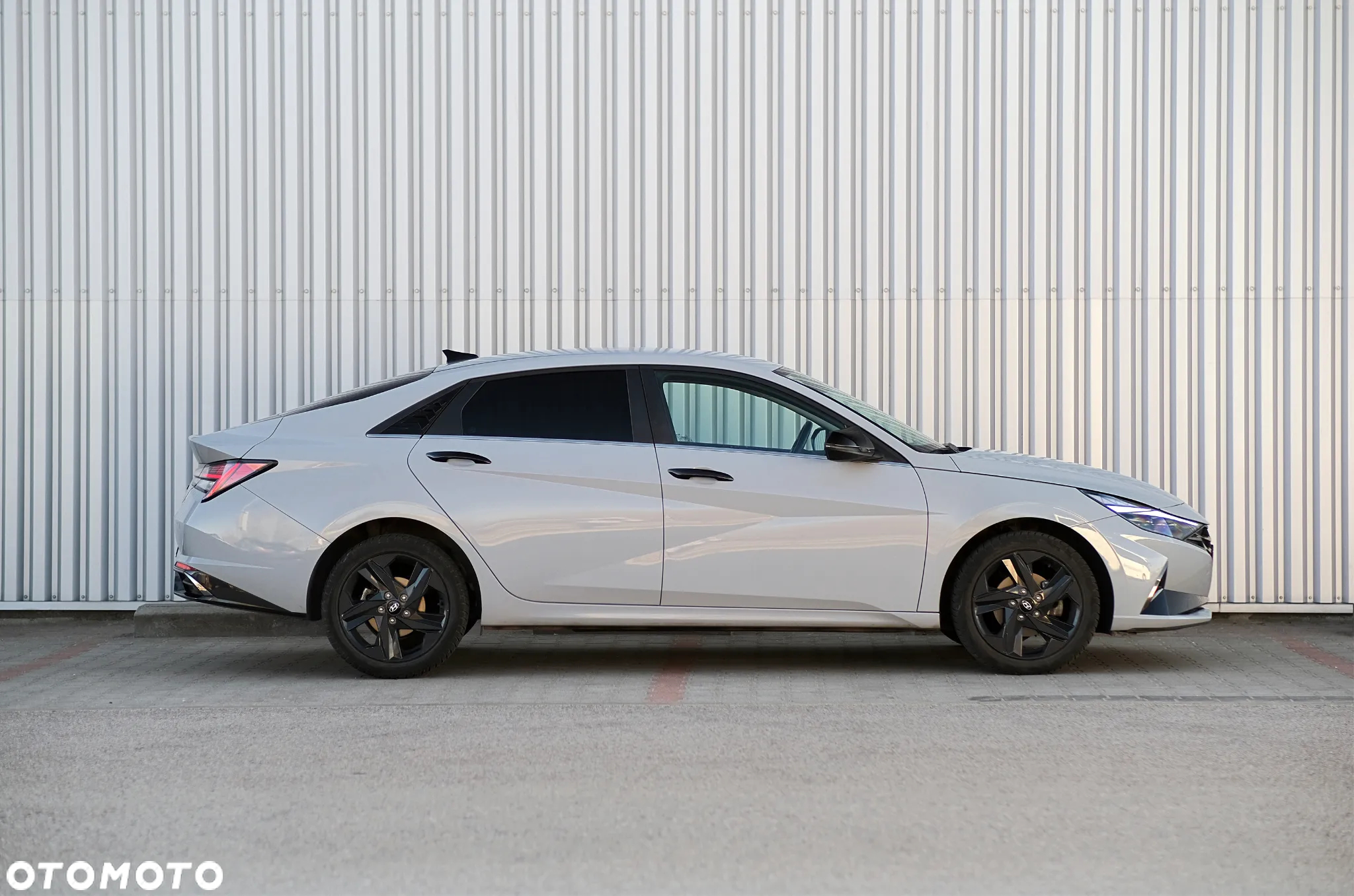 Hyundai Elantra 1.6 Smart CVT - 2