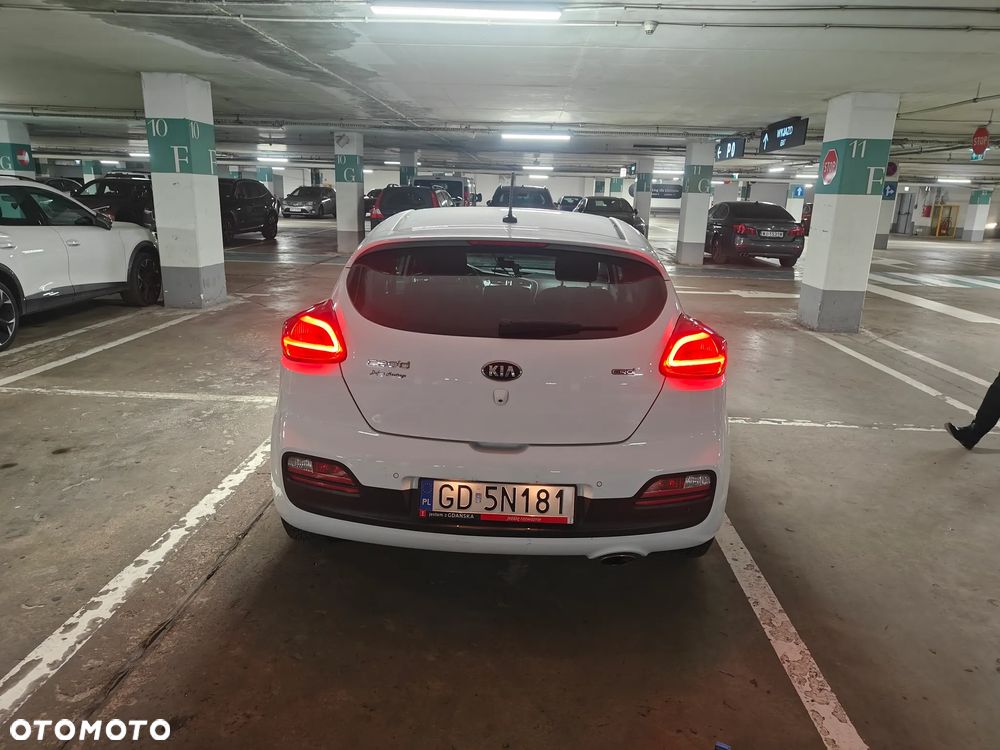 Kia ProCeed 1.6 Crdi M - 4