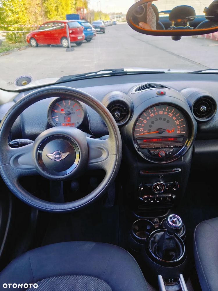 MINI ONE D - 12