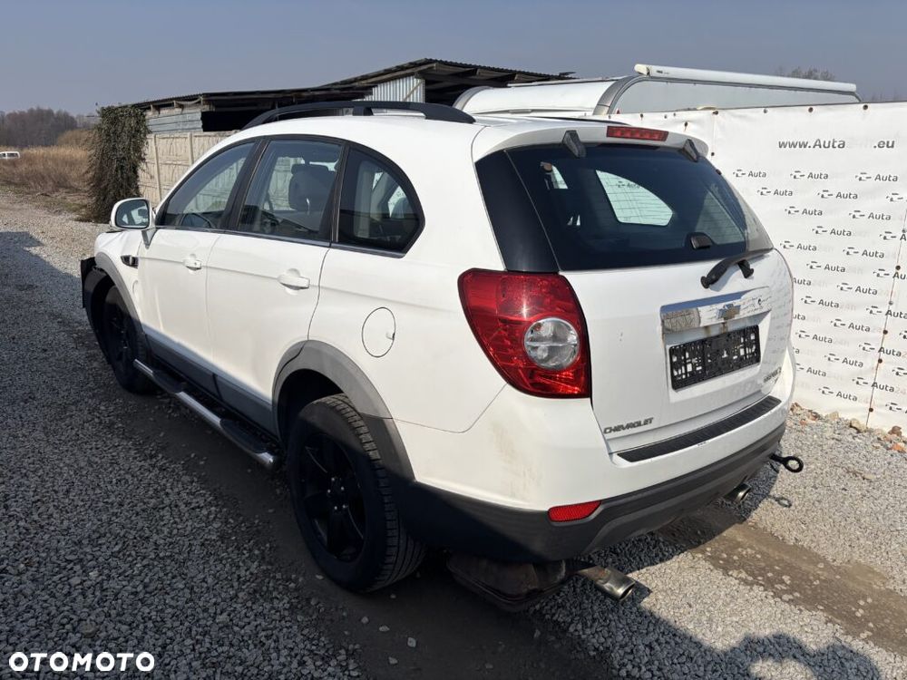 Chevrolet Captiva 2.2 2WD LS - 4
