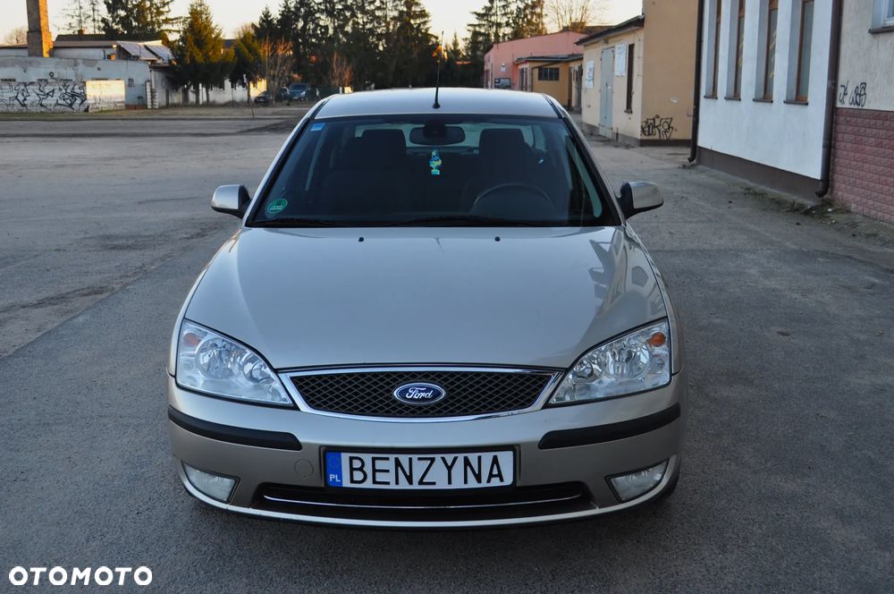 Ford Mondeo 1.8 Ghia - 1