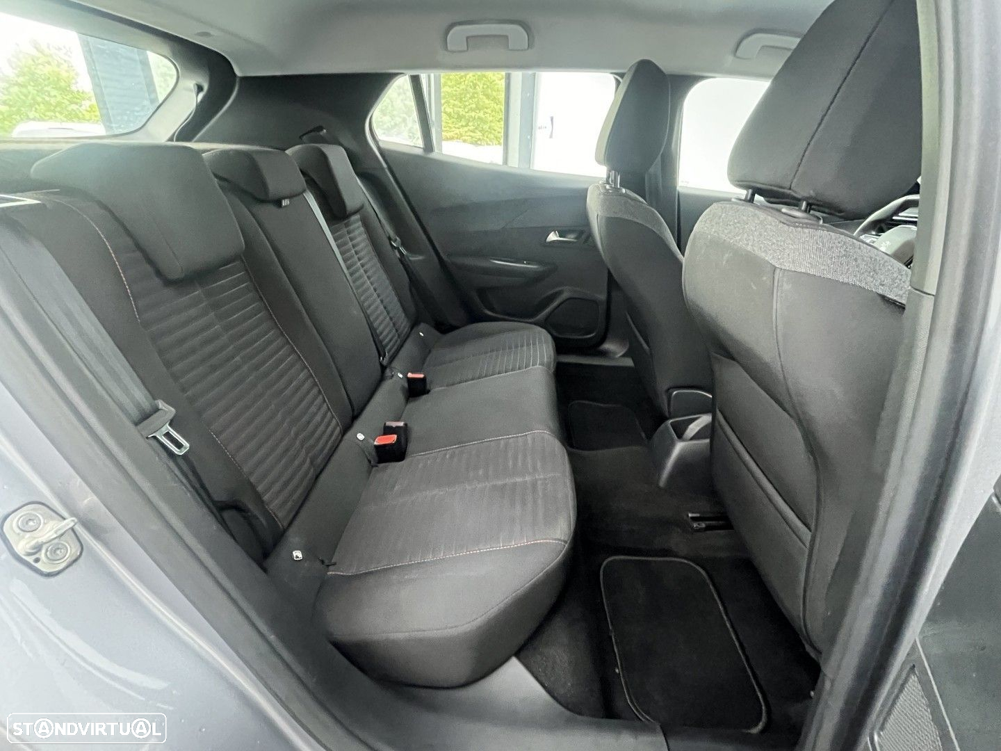 Peugeot 2008 1.2 PureTech Active Pack - 15