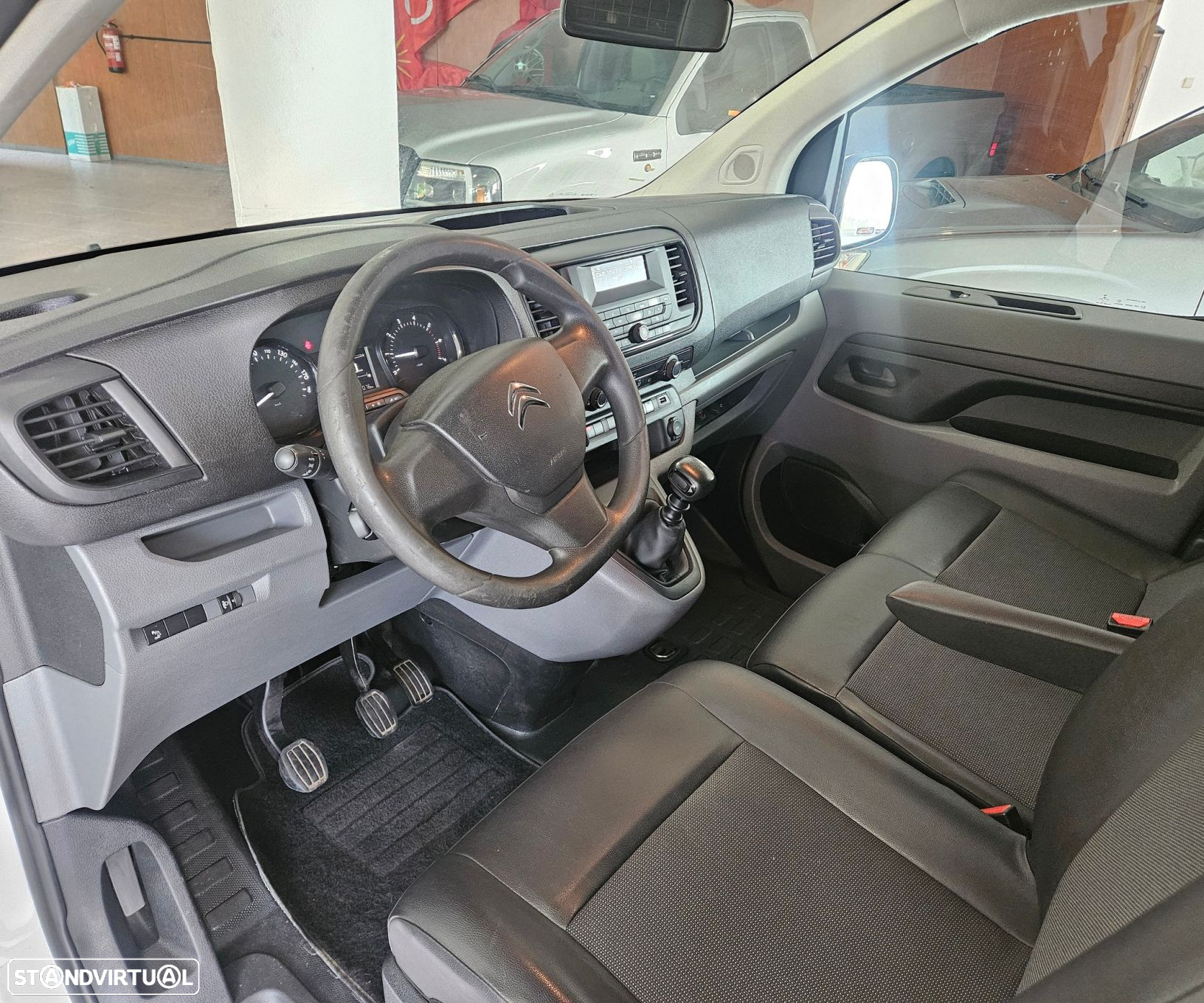 Citroën Jumpy 1.6 BlueHDi M - 12