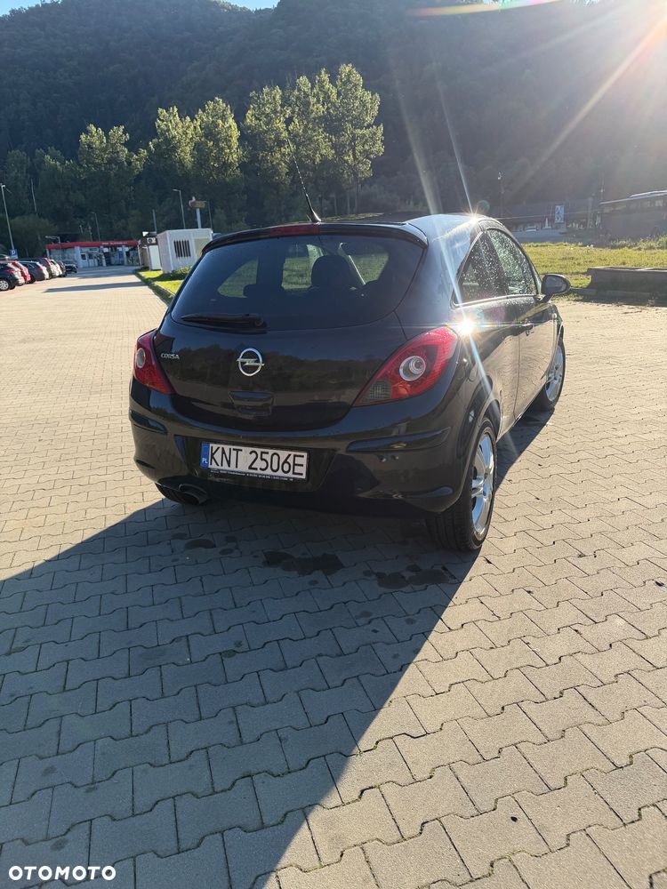 Opel Corsa - 25