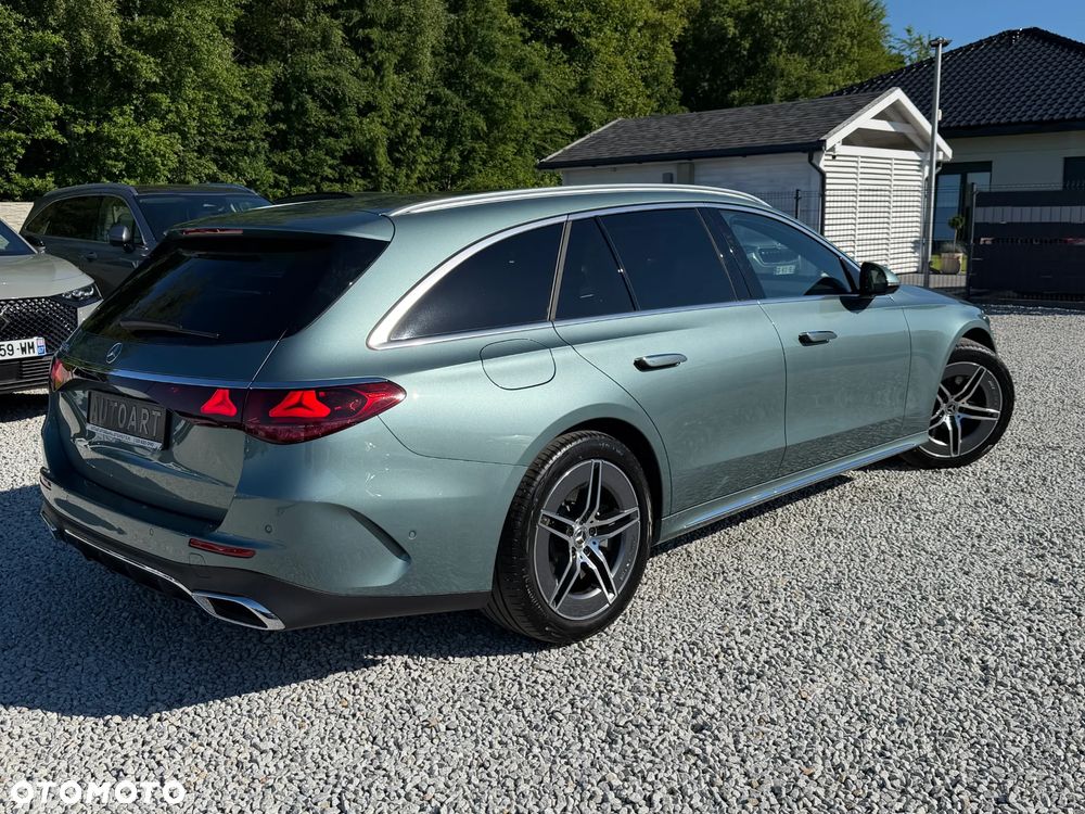Mercedes-Benz Klasa E - 16