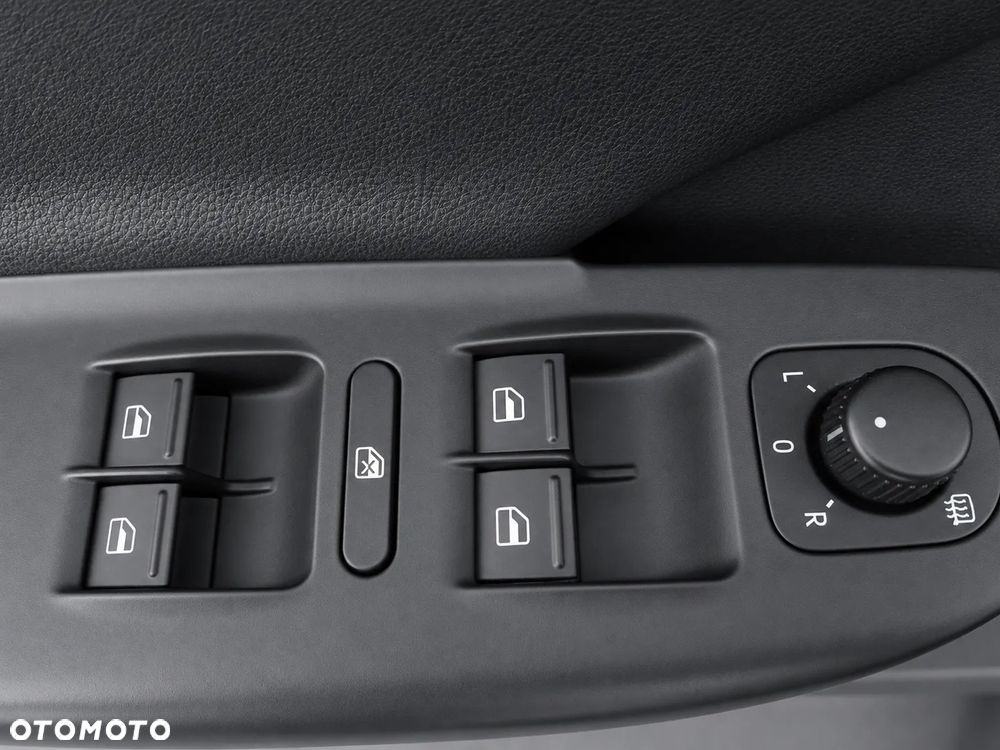Volkswagen Passat 1.8 TSI Individual - 17