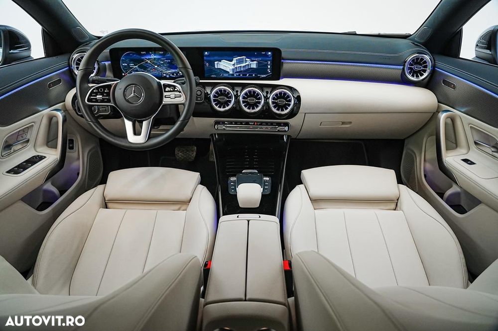 Mercedes-Benz CLA - 12