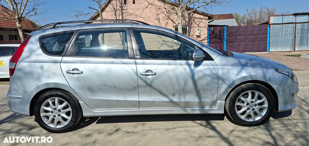 Hyundai i30 1.6 CRDI Comfort - 4