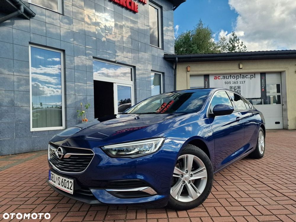 Opel Insignia - 1