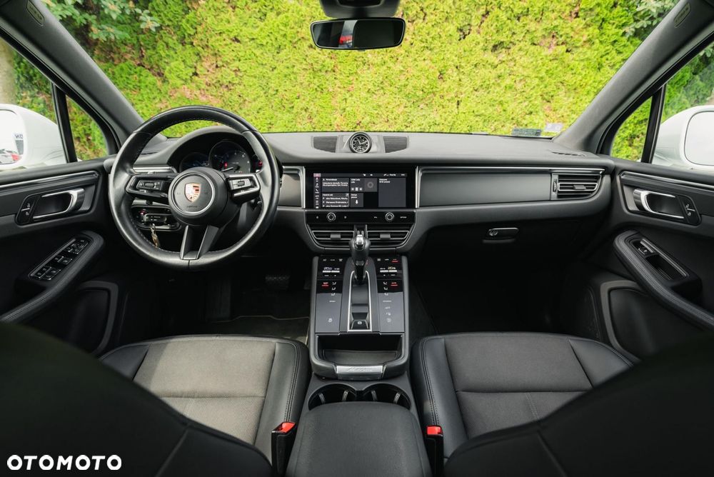 Porsche Macan Standard - 11
