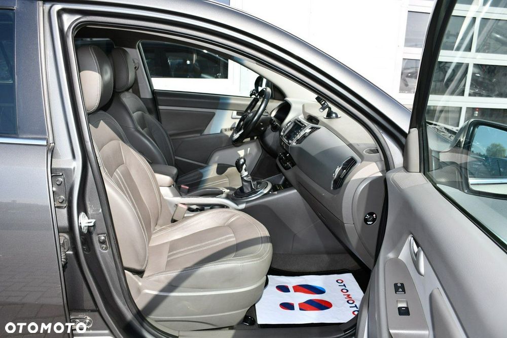 Kia Sportage 1.7 CRDI 2WD Attract - 26