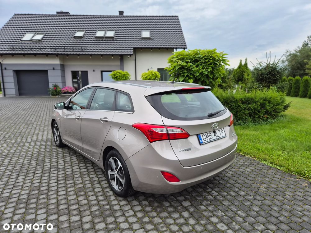Hyundai i30 1.6 GDI Style - 16