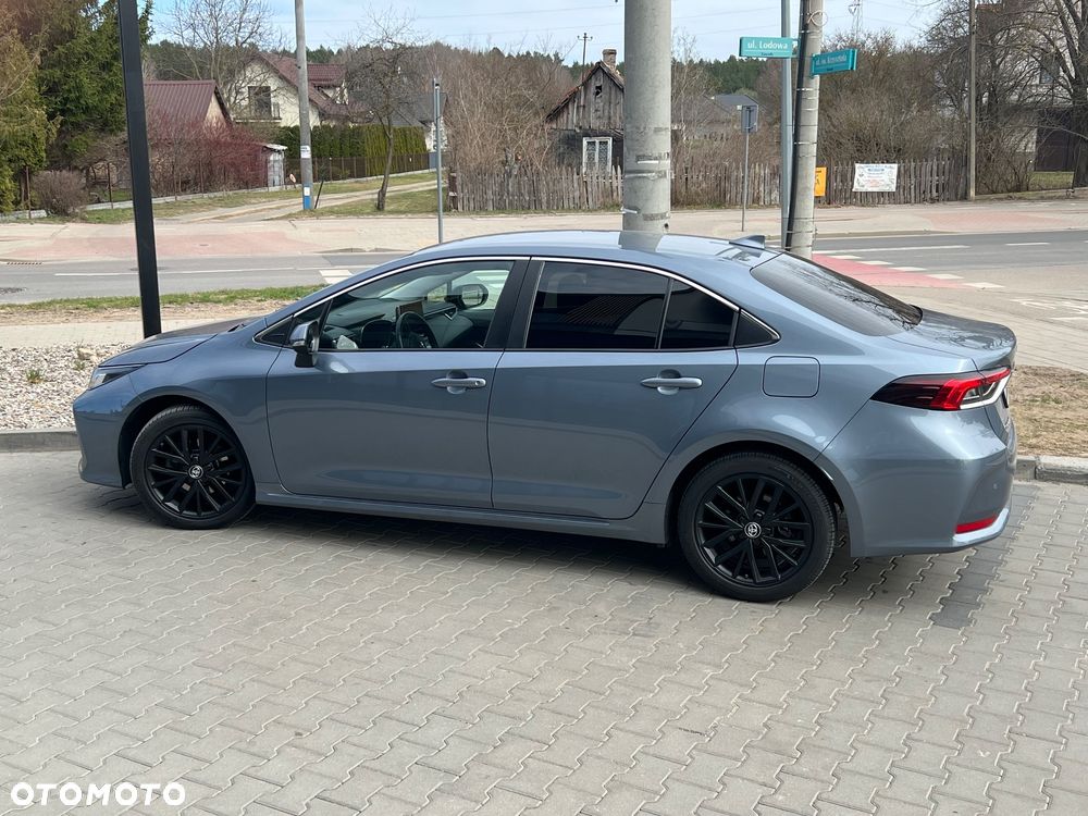Toyota Corolla - 3