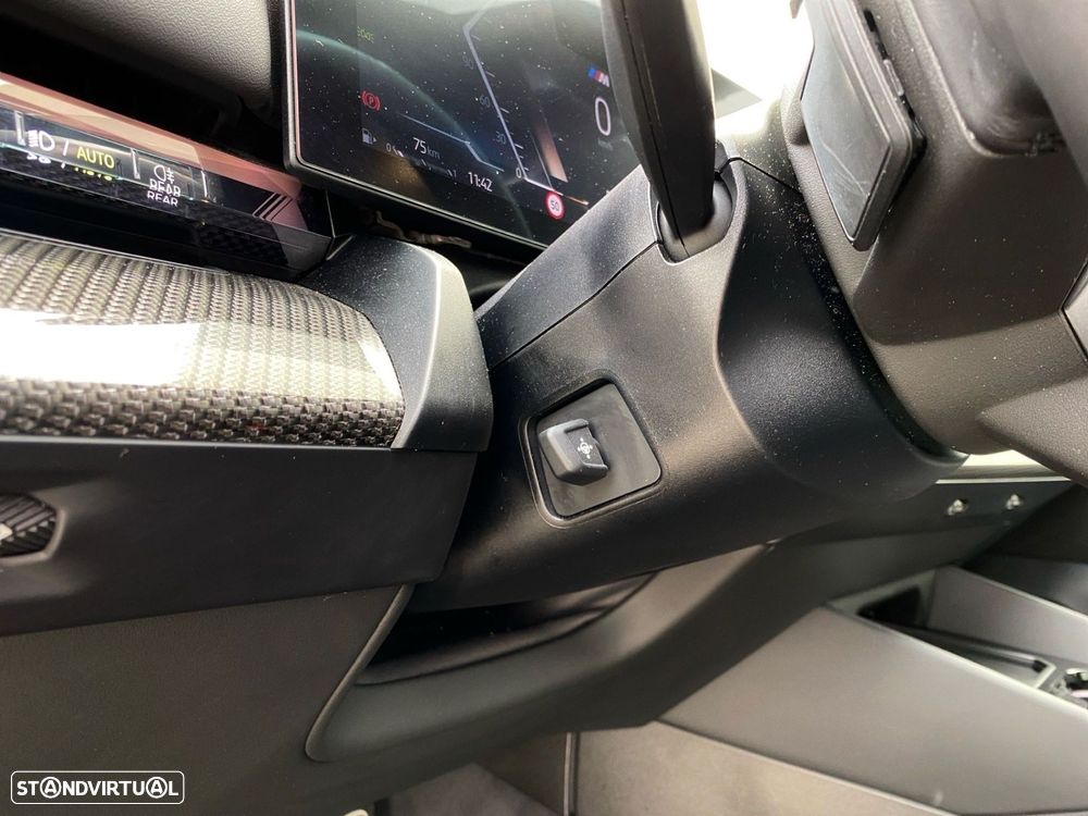 BMW 520 d Pack Desportivo M Pro - 14