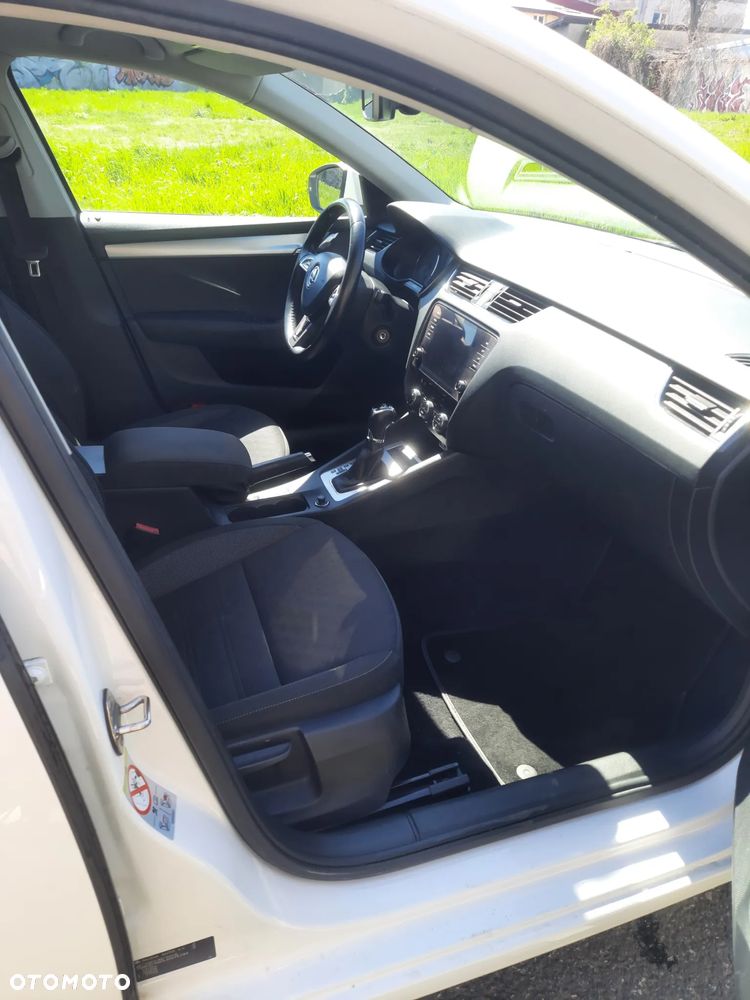 Skoda Octavia 1.6 TDI DSG Ambition - 17