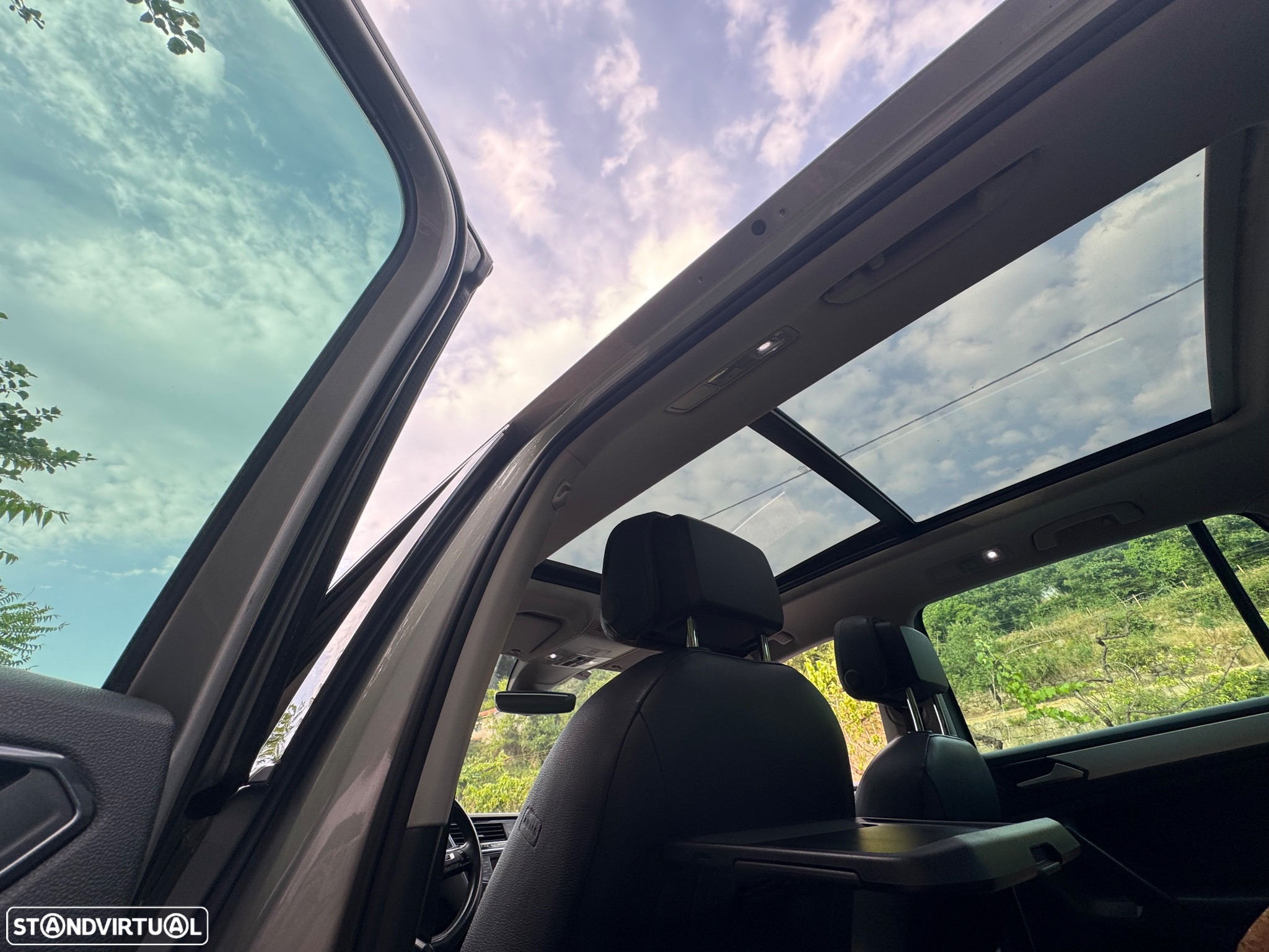 VW Tiguan 2.0 TDI R-Line - 13