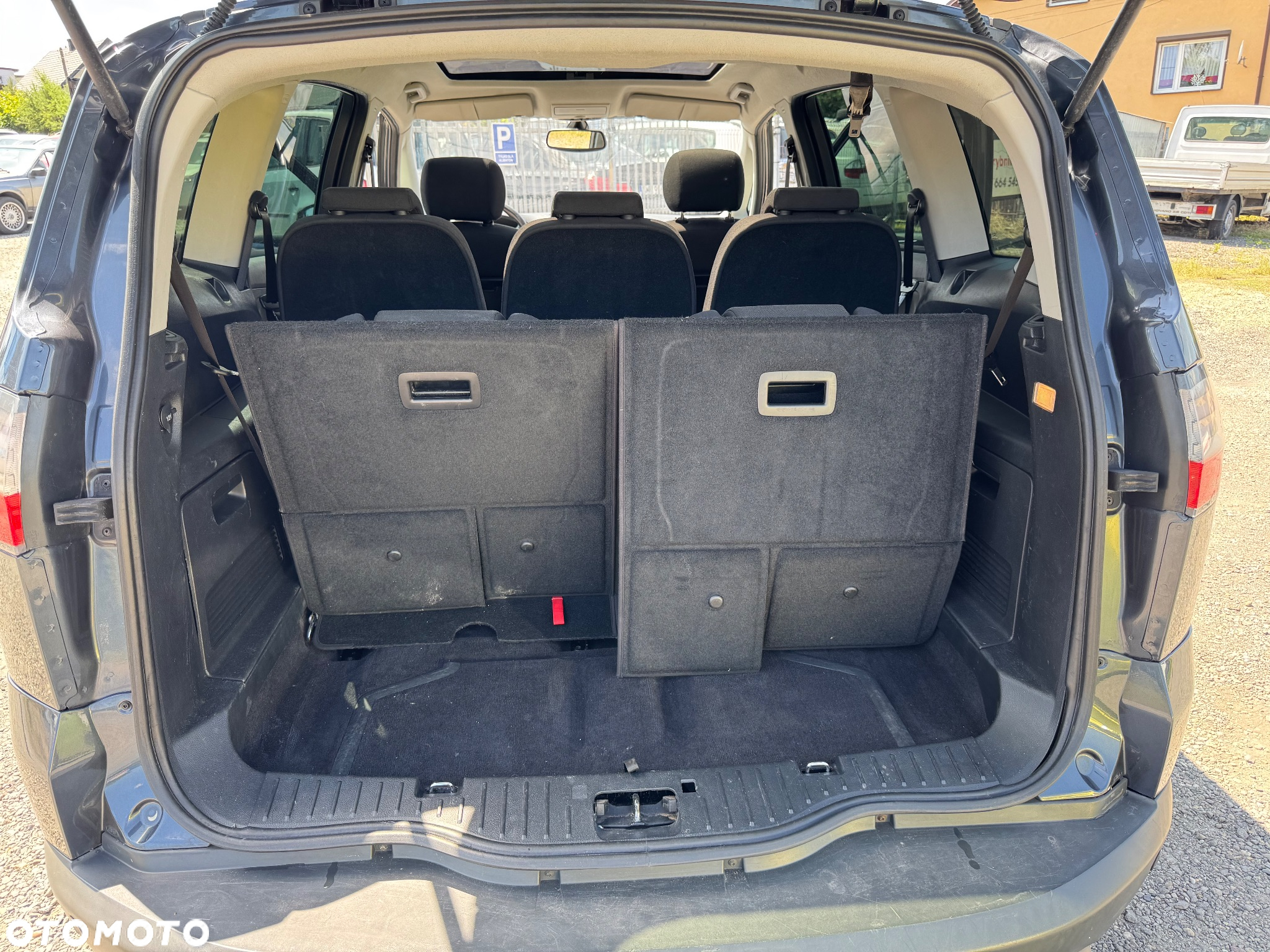 Ford S-Max - 22