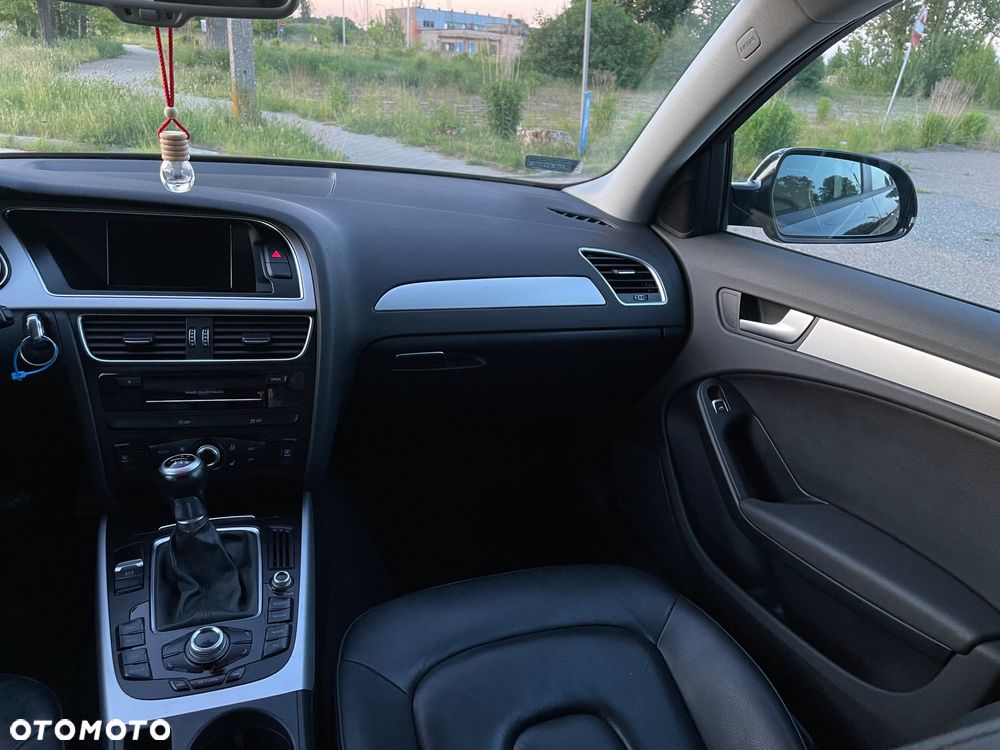 Audi A4 Avant 2.0 TDI ultra - 14